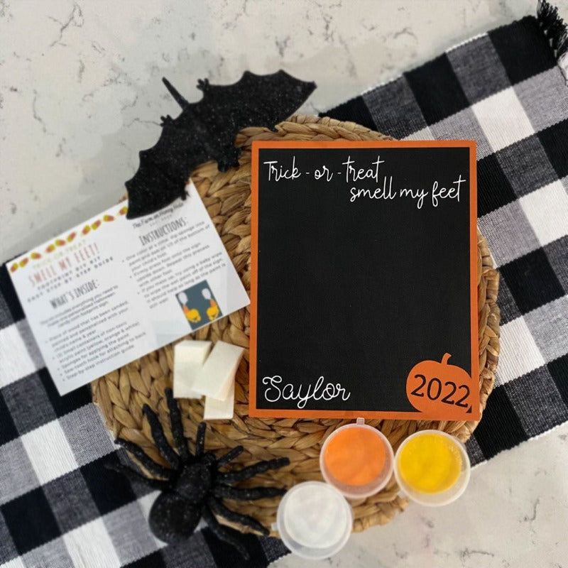 Personalized DIY Trick-or-Treat Smell My Feet Sign