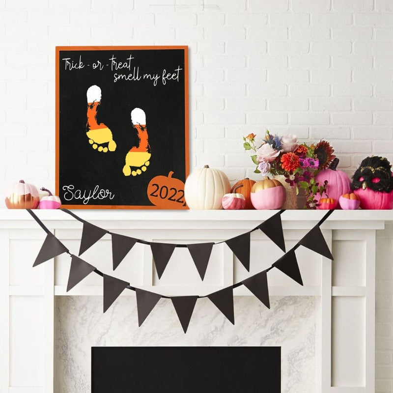 Personalized DIY Trick-or-Treat Smell My Feet Sign